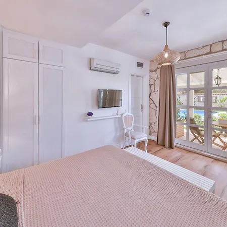 阿拉卡提巴尔巴德姆酒店 3*