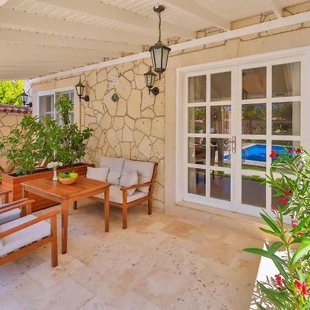 阿拉卡提巴尔巴德姆酒店