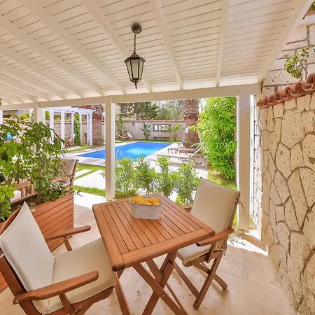 阿拉卡提巴尔巴德姆酒店 3*