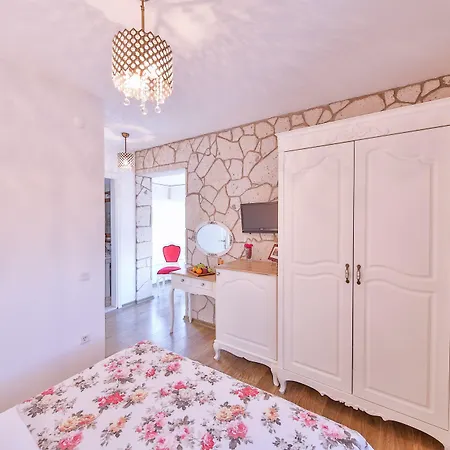 阿拉卡提巴尔巴德姆酒店 3* 阿拉恰特