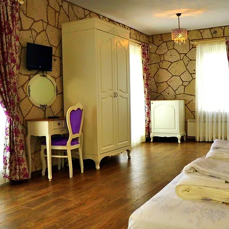 阿拉卡提巴尔巴德姆酒店